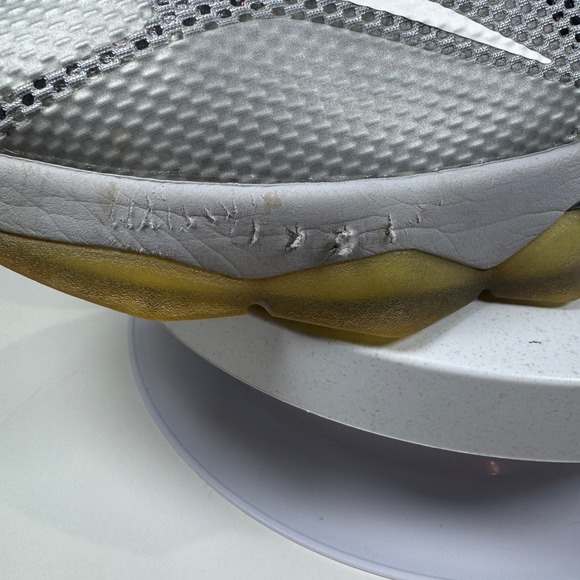 Nike LeBron 12 Low Grey Orange Men's Basketball Shoes Size 10.5 - Picture 13 of 16